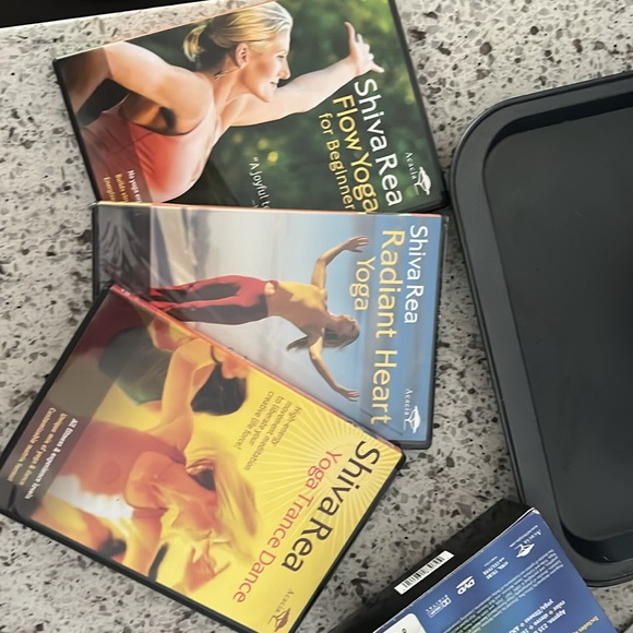 3 DVDs: The Shiva Rea Collection in DVD format! - Picture 4 of 4